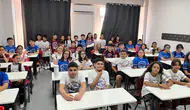 Bu Okulda Tam 27 Çift İkiz Var!
