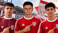 EGE FK’dan üç genç futbolcuya profesyonel kulüp yolu açıldı