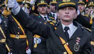 Ebru Eroğlu’nun babası Cemil Eroğlu kimdir, ne iş yapıyor?
