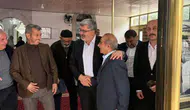 Milletvekili Özkaya Dinar’da cuma namazı sonrası vatandaşlarla görüştü