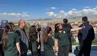 Afyonkarahisar'da öğrenciler uzayın sırlarını gözlemevinde keşfetti