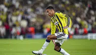 Fenerbahçe maçında kural tartışması! Greenwood kırmızı gördü, maç 11’e 11 devam etti