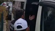 Polisin "dur" ihtarına uymayan servis şoförü aracı ve engelli çocukları bırakıp kaçtı!