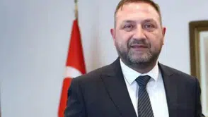 Utku Gümrükçü kimdir, CHP İzmir İl Başkanlığı’na atanan Utku Gümrükçü kaç yaşında ve nereli?