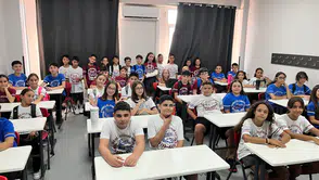 Bu Okulda Tam 27 Çift İkiz Var!