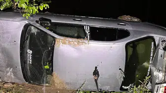 Bolvadin'de devrilen otomobilin sürücüsü yaralandı