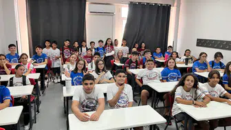 Bu Okulda Tam 27 Çift İkiz Var!