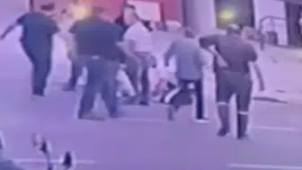 Sinanpaşa’da yürekleri ağza getiren kaza: 13 yaşındaki çocuk otomobilin altında kalmaktan saniyelerle kurtuldu