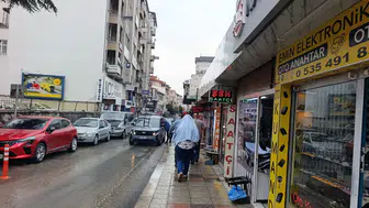 Afyonkarahisar’da Sağanak Yağış Etkili Oldu! Vatandaş Hazırlıksız Yakalandı!