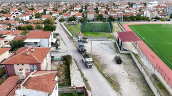Bolvadin'de alt ve üst yapı çalışmaları sürüyor: 17 bin 500 metrekarelik dev sıcak asfalt serimine başlandı