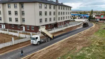 Bolvadin’de huzurevine ulaşım kolaylaşıyor: 300 metrelik yol yenilendi