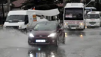 Afyonkarahisar’da hafta sonu planı yapanlar dikkat! Afyon’a gök gürültülü sağanak uyarısı