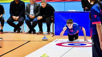 Çiğiltepe Spor Salonu’nda Kıyasıya Rekabet! Floor Curling Turnuvasında Şampiyonlar Belli Oldu