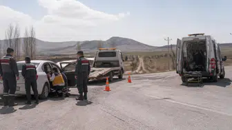 "Araç bağlanacak" sözünü duyunca yere yığıldı! Bolvadin'deki yol kontrolünde sağlık ekipleri alarm geçti!
