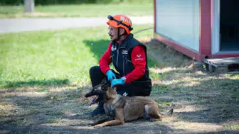 Afyonkarahisar'da zorlu sınav: Arama kurtarma köpeklerinden gururlandıran sonuç
