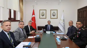 Vali Aktaş okul güvenliği toplantısına katıldı