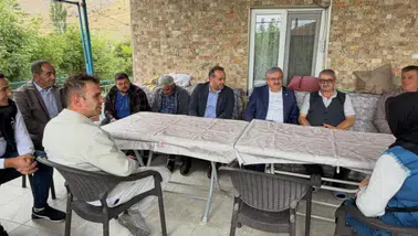 Milletvekili Yurdunuseven’den Şuhut’ta şehit ailesine ziyaret