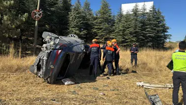 Sinanpaşa’da acı kaza: Otomobil tarlaya devrildi, sürücü hayatını kaybetti