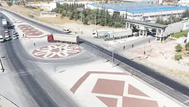 İscehisar yeni görünümüne kavuşuyor: Orta refüj baştan düzenleniyor