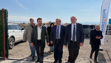 Afyonkarahisar’da elektrikli araç üretimi başladı: Milletvekili Yurdunuseven ve Başkan Kavak üretim tesisini ziyaret etti
