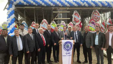 Çay’da ticaret hayatını büyütecek projede ilk adım: 5 katlı tesisin temeli atıldı
