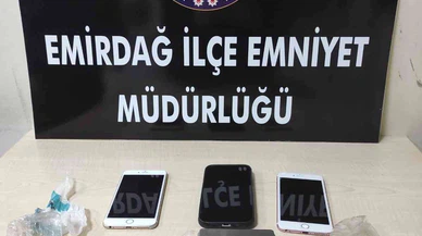 Berenin İçinden Afgan Sakızı, Sigara Paketinden Kenevir Tohumu Çıktı