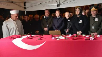 Afyonkarahisar Şehidini Son Yolculuğuna Uğurladı