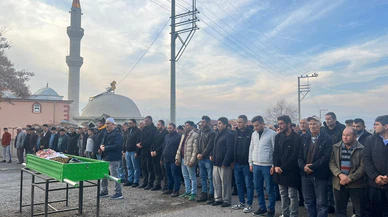 Cinayete Kurban Giden Elif Irmak Toprağa Verildi