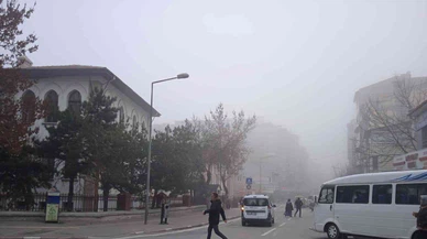Afyonkarahisar Güne Sisli Havayla Uyandı