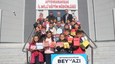 Minik Yürekler Depremzedeler İçin Attı