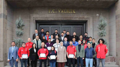 Afet Bölgesine Giden Gönüllülere ‘Teşekkür Belgesi’ Verildi