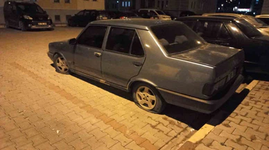 Akşam Saatlerinde Gelip Otomobilin Lastiklerini Kestiler