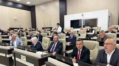 İl Özel İdare Ekipleri Deprem Bölgesinde Özveriyle Çalıştı