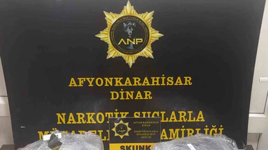 Araçta  Yapılan Aramada Uyuşturucu Ele Geçirildi