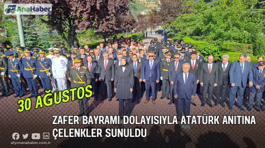 30 Ağustos Çelenkleri  Atatürk Anıtına Sunuldu
