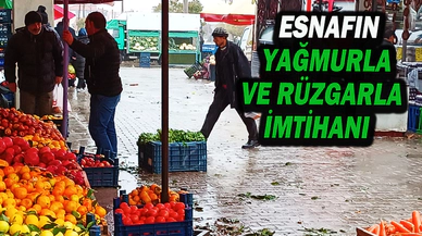 Pazarcı Esnafının Yağmur Ve Şiddetli Rüzgarla İmtihanı