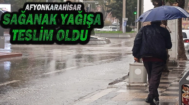 Afyonkarahisar’da Sağanak Yağış Rüzgarla Birlikte Etkili Oldu