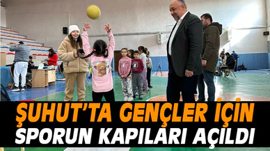 Şuhut'ta gençler için sporun kapıları açıldı