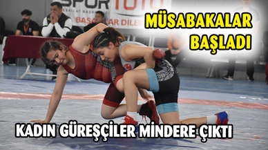 Kadın Güreşçiler Mindere Çıktı