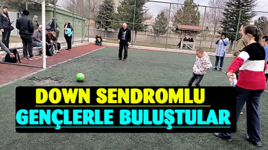 Müdür Kasapoğlu, down sendromlu gençlerle buluştu