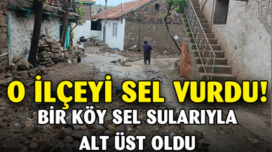 Sel suları parke taşlarını yerinden söküp önüne ne kattıysa sürükledi