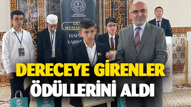 Dereceye girenler ödüllerini aldı