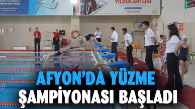 Afyonkarahisar'da yüzme şampiyonası başladı