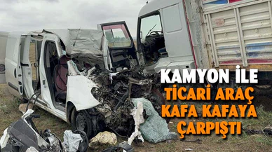 Kamyon ile hafif ticari aracın çarpıştığı kazada sürücüler yaralandı