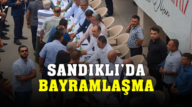 Sandıklı'da Bayramlaşma Yoğun Katılımla Gerçekleşti