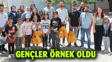 Üniversiteli gençler örnek oldu