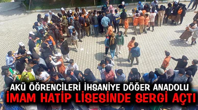 AKÜ Öğrencileri İhsaniye Döğer Anadolu İmam Hatip Lisesinde sergi açtı