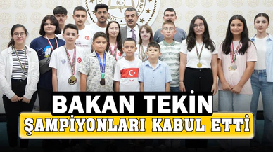 Bakan Tekin Şampiyonlar Kabul Etti