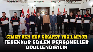 Vali Yiğitbaşı teşekkür edilen kamu personeline başarı belgesi takdim etti