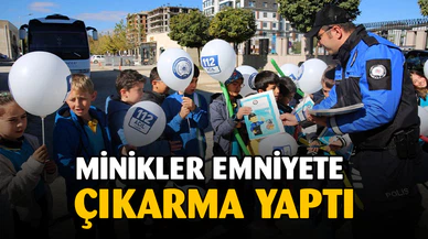 Minikler Polis Abileri ve Ablalarıyla Keyifli Vakit Geçirdi
